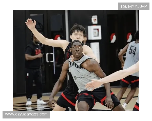 队记者称杨瀚森若对位替补中锋应占上风有望成为球队进攻核心 队记者称杨瀚森若对位替补中锋应占上风有望成为球队进攻核心